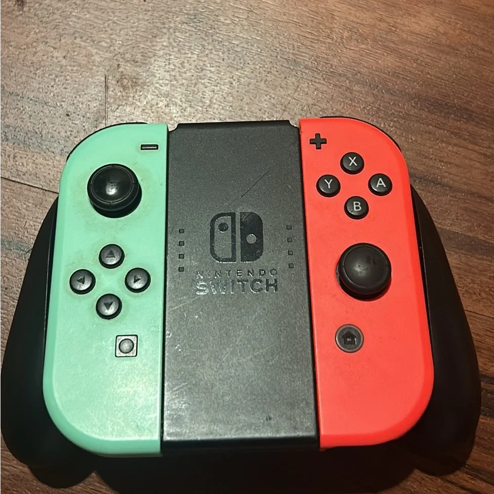 Nintendo Switch Animal Crossing Edition – 256GB SD + 2 Games (Read Description)